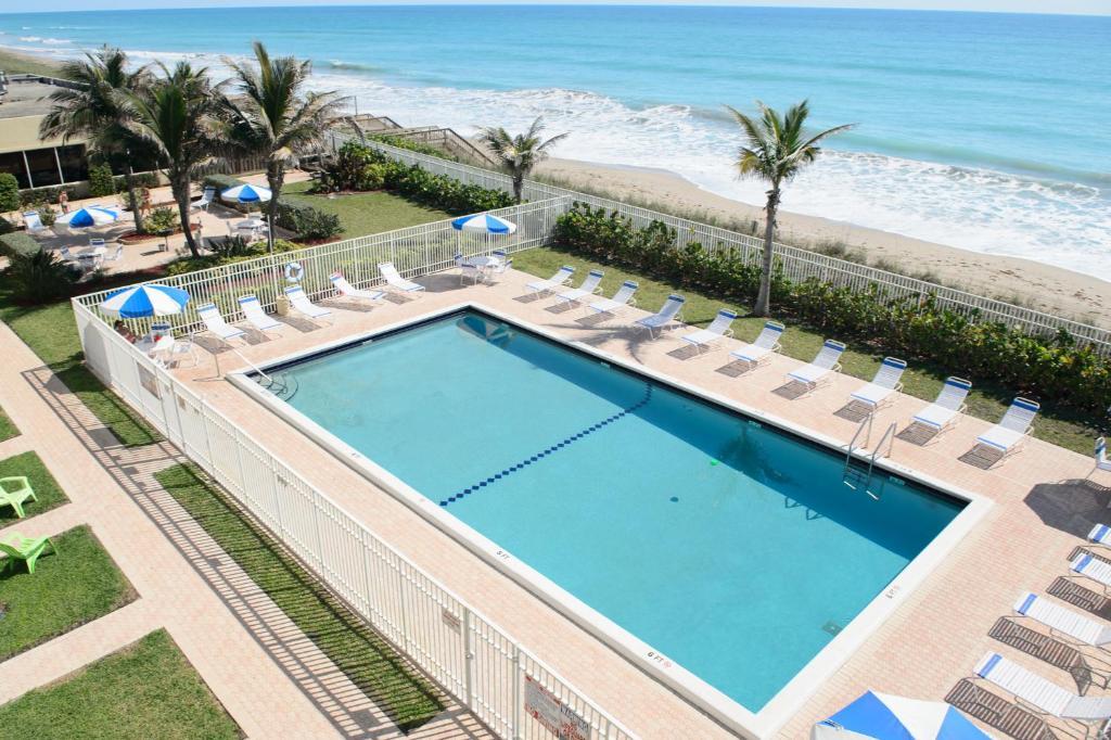 The Island Beach Resort Дженсън Бийч Екстериор снимка